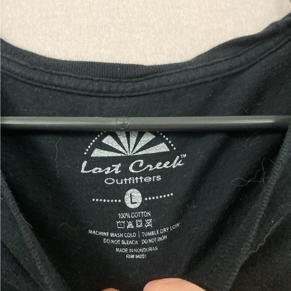 Lost Creek Outfitters If I Can’t Bring My Dog I’m Not Going Graphic Shirt Sz M - Picture 3 of 9
